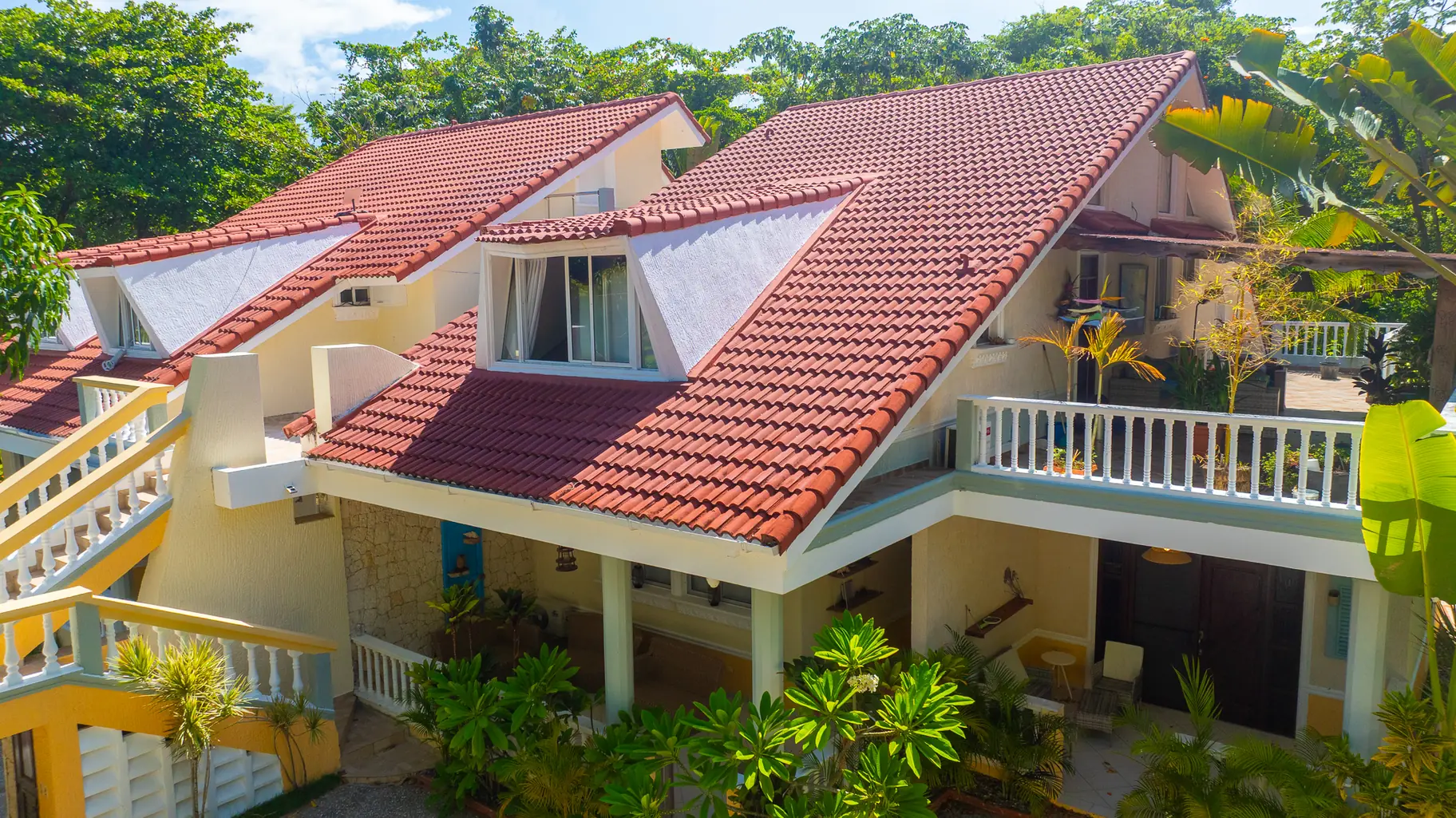 Casa Estrellas Mirabal — villa with pool in Perla Marina, Cabarete, for sale as a running rental business (13)