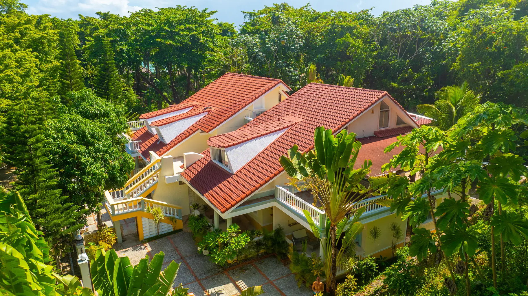 Casa Estrellas Mirabal — villa with pool in Perla Marina, Cabarete, for sale as a running rental business (6)
