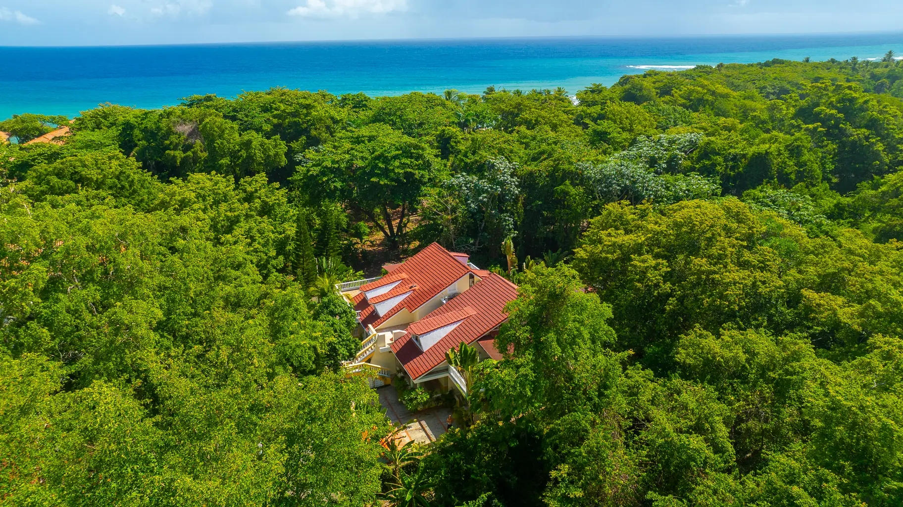 Casa Estrellas Mirabal — villa with pool in Perla Marina, Cabarete, for sale as a running rental business (7)